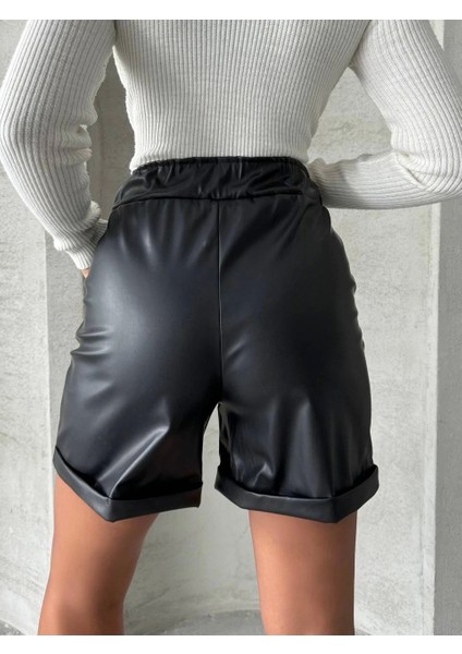 Beli Lastikli Duble Paça Deri Şort Siyah W24755 fırsatları