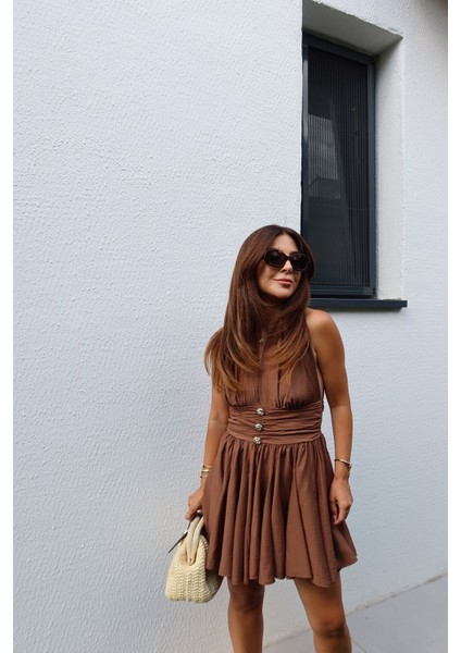 Sırtı Gipeli Boyundan Bağlamalı Gold Düğmeli Elbise fiyatları