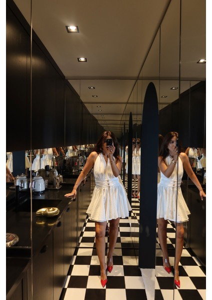 Sırtı Gipeli Boyundan Bağlamalı Gold Düğmeli Elbise fiyatları