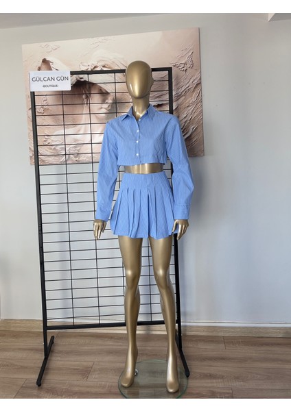 Pileli Şort Etek ve Gömlekli Takım fiyatları