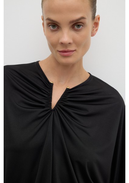 Yakası V Tokalı Beli Lastikli Yarasa Kol Bluz Siyah K2613011_001 modelleri