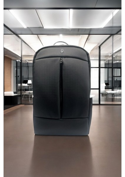 Su Geçirmez Kumaş ve Fermuarlı Notebook Bilgisayar Laptop Sırt Çanta 45X30X10