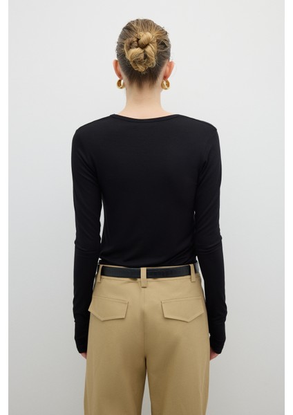 V Yaka Uzun Kol Basic T-Shirt Siyah K2623803_001 fiyatları