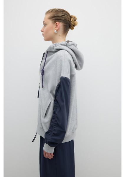 Önü Fermuar Detaylı Kapüşonlu Sweatshirt Gri K2623827_004 fırsatları
