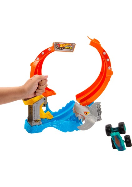 ® Monster Trucks Köpekbalığı Oyun Seti Hot Wheels Monster Trucks Köpekbalığı Oyun Seti ve 1:64 Ölçekli Mega-Wrex Aracı JFR08 fırsatları