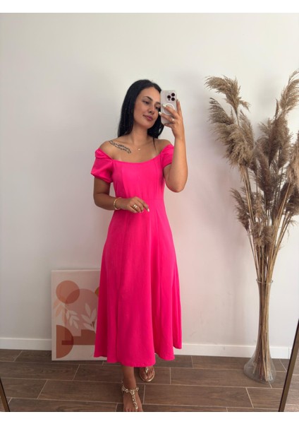 Balon Kollu Yırtmaçlı Midi Kısa Kollu Elbise fırsatları