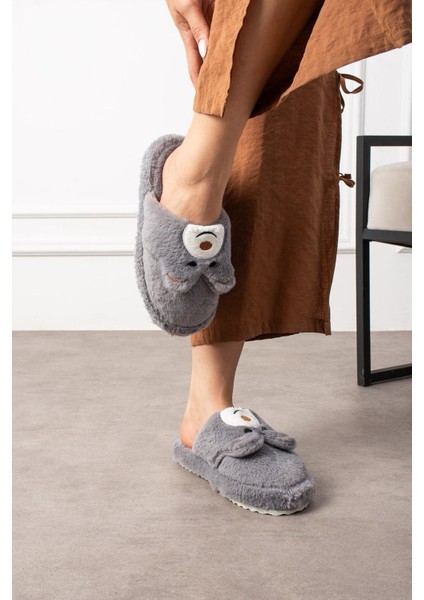 Kadın Panda Figürlü Sessiz Taban Peluş Ev Terliği modelleri