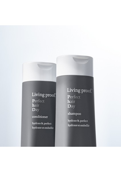 Revolutioner Shampoo ile Güzel ve Sağlıklı Saçlar Için Uzun Süre Temiz Kalma modelleri