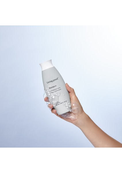 Shampoofull ile Voluminous ve Parlak Saçlar İçin Koruma Sunan Şampuan indirimleri