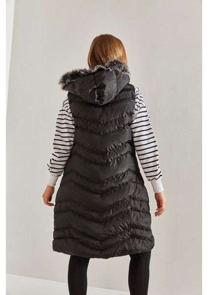 Kadın Kapişonu Kürklü Uzun Yelek fiyatları