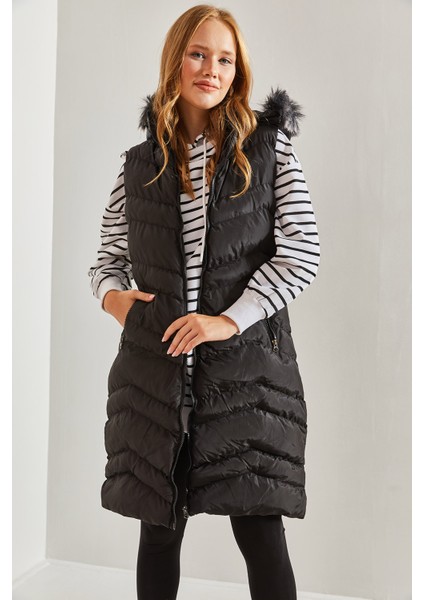 Kadın Kapişonu Kürklü Uzun Yelek modelleri