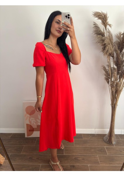 Balon Kollu Yırtmaçlı Midi Kısa Kollu Elbise modelleri