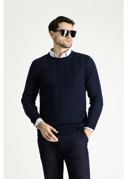 Bisiklet Yaka Slim Fit Dar Kesim Desenli Triko Kazak modelleri