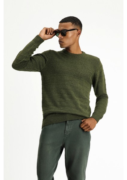 Bisiklet Yaka Slim Fit Dar Kesim Desenli Triko Kazak modelleri