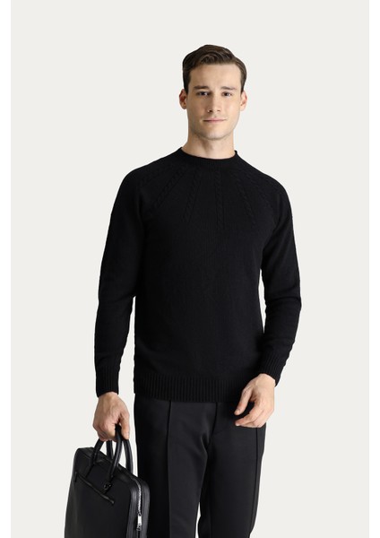 Yarım Balıkçı Yaka Slim Fit Dar Kesim Dikişsiz Desenli Triko Kazak