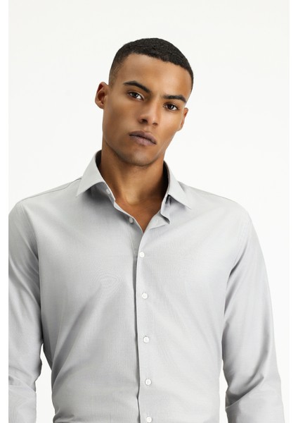 Uzun Kol Slim Fit Dar Kesim Klasik Desenli Pamuklu Kolay Ütülenebilir Gömlek modelleri