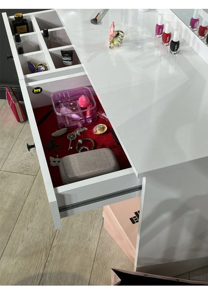 Makyaj Masası Aynalı Tuvalet Masası 2 Çekmeceli Takı Düzenleyici ve Raflı Organizer 104 cm fırsatları