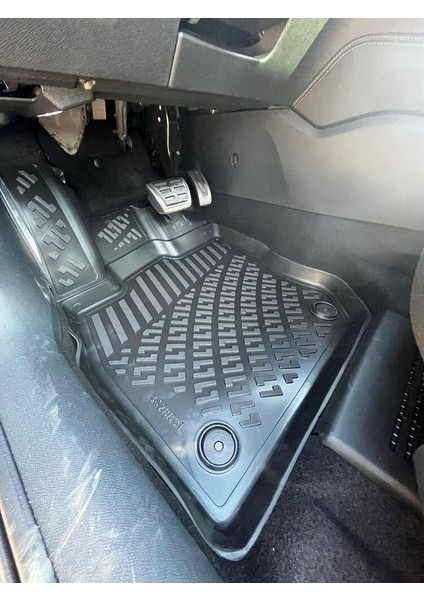 Cupra Formentor 2024 ve Sonrası 3D Havuzlu Paspas Siyah modelleri