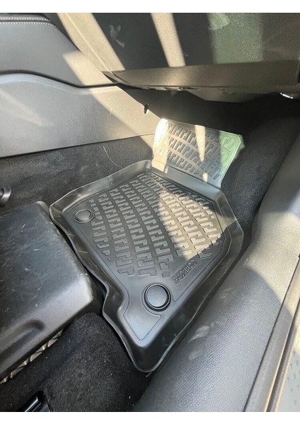 Cupra Formentor 2024 ve Sonrası 3D Havuzlu Paspas Siyah fırsatları