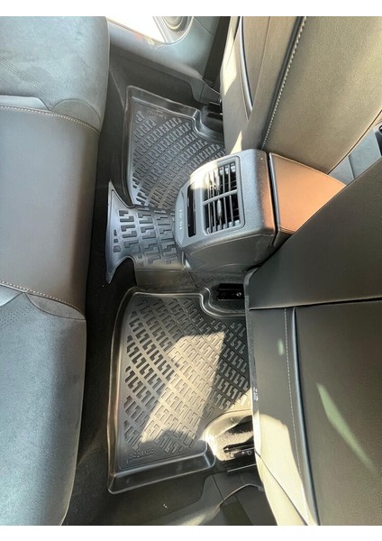 Cupra Formentor 2024 ve Sonrası 3D Havuzlu Paspas Siyah indirimleri