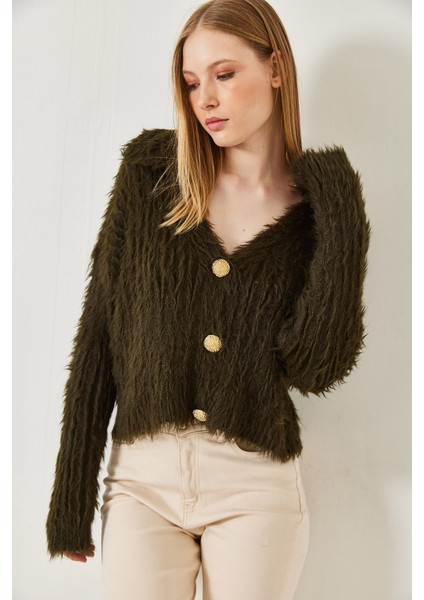 Kadın Polo Yaka Gold Düğmeli Kürk Görünümlü Hırka modelleri