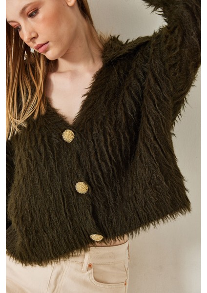 Kadın Polo Yaka Gold Düğmeli Kürk Görünümlü Hırka indirimleri