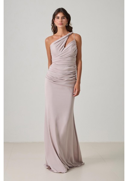 Taş Tek Omuz Askı Detaylı Drapeli Tam Kalıp Uzun Abiye Elbise