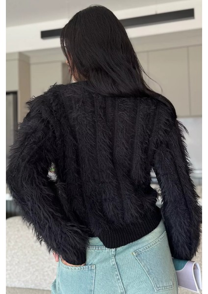 Kadın Sakallı Triko Kazak P-00017980 indirimleri