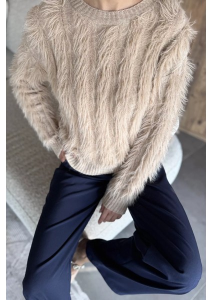 Kadın Sakallı Triko Kazak P-00017980 indirimleri