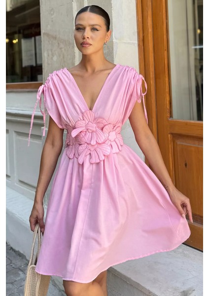 Papatya Aplikeli Kısa Elbise P-00017974