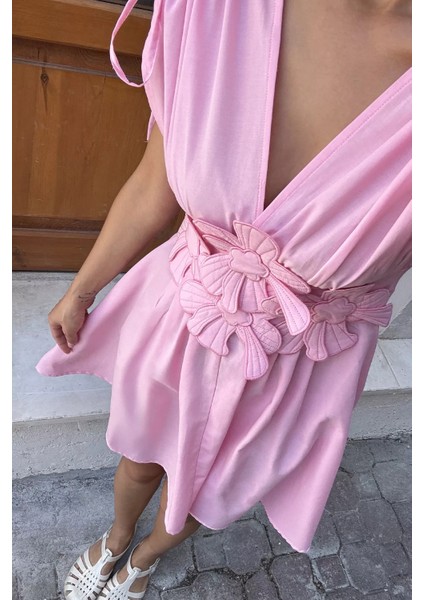 Papatya Aplikeli Kısa Elbise P-00017974 indirimleri