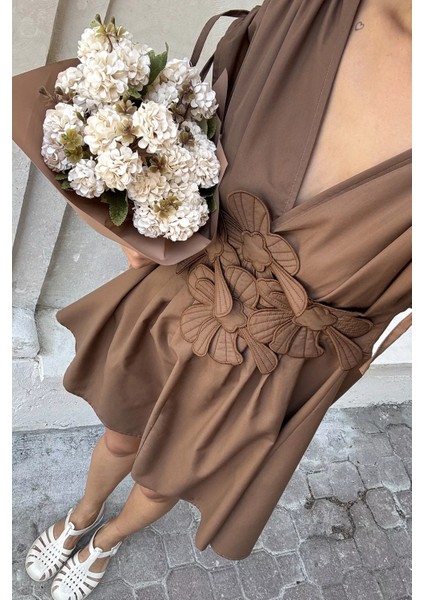 Papatya Aplikeli Kısa Elbise P-00017974 modelleri