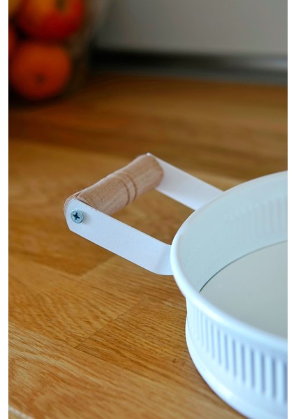 Ahşap Kulplu Metal Tepsi 32 x 19 cm modelleri