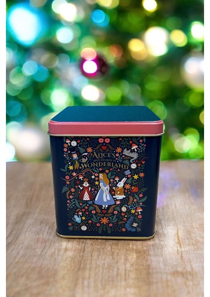 ER024-9A Tales Alices Desenli Kare Metal Saklama Kabı 12X12 cm modelleri