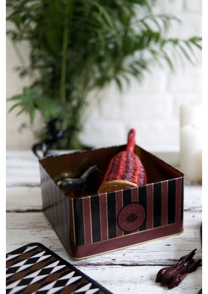 ER028-9E Circus Black Desenli Kare Metal Saklama Kabı 20X20 cm modelleri