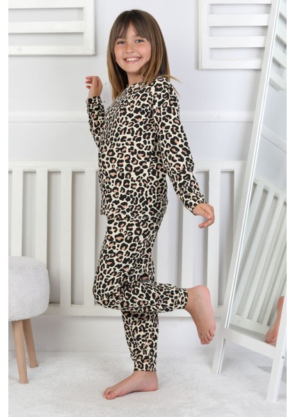 Minik Uyku Avcısı - Vahşi Rahatlık Serisi Leopar Desenli Kız Çocuk Pijama Takımı