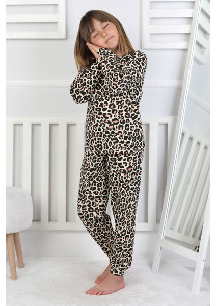 Minik Uyku Avcısı - Vahşi Rahatlık Serisi Leopar Desenli Kız Çocuk Pijama Takımı fiyatları
