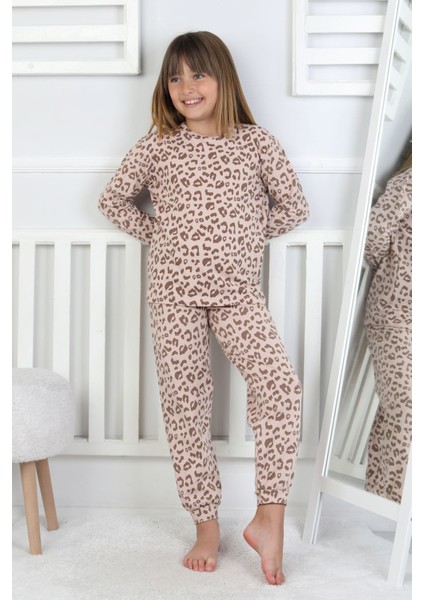 Minik Uyku Avcısı - Vahşi Rahatlık Serisi Leopar Desenli Kız Çocuk Pijama Takımı