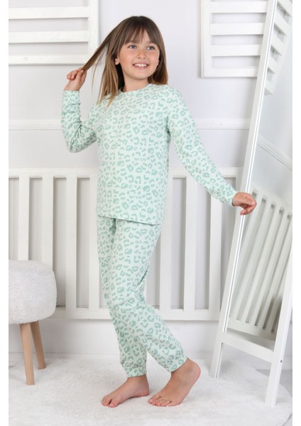 Minik Uyku Avcısı - Vahşi Rahatlık Serisi Leopar Desenli Kız Çocuk Pijama Takımı indirimleri