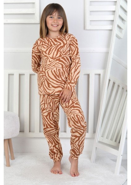 Kaplan Desenli Kız Çocuk Pijama Takımı fiyatları