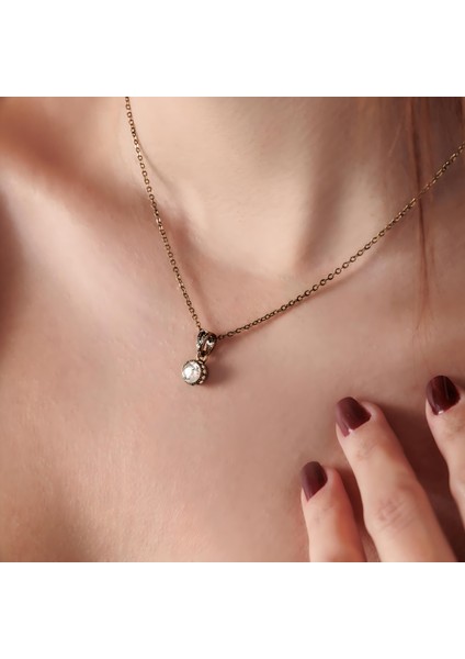 HARMONİ TEKTAŞ BAKIR EL YAPIMI KRİSTAL TAŞLI KARARMA YAPMAZ KADIN KOLYE KUTULU