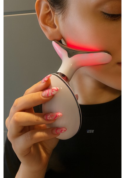 Ems Güzellik Cihazı – Yüz Masaj Aleti Işık Terapi Destekli (3 Modlu)