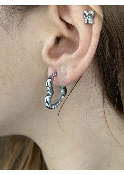 Zirkon Taşlı, Kalp Formlu, Halka Model, Paslanmaz Çelik Küpe 405, Gümüş Renk