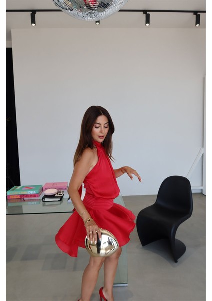 Boydan Bağlamalı Altı Fırfırlı Mini Elbise modelleri