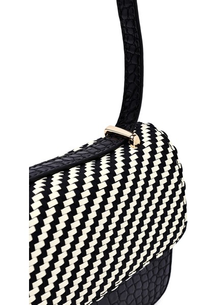 Kadın Siyah Uzun Askılı Baskılı Çapraz Çanta 25ABD243214