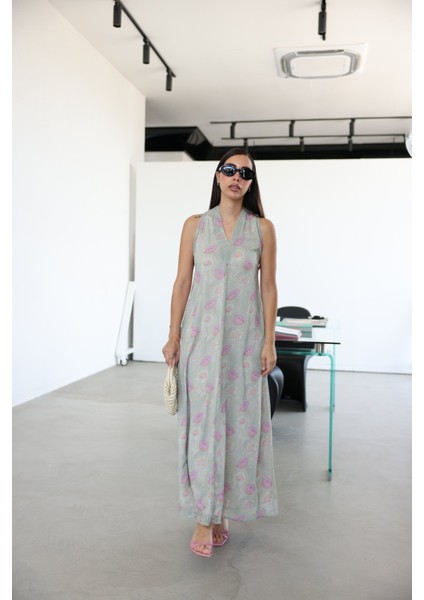 Çiçek Desenli Üzeri Tül Ayarlanabilir Askılı Elbise modelleri