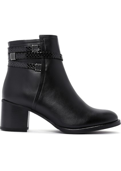 Kadın Siyah Fermuarlı Kalın Topuklu Bot 25WFE250418