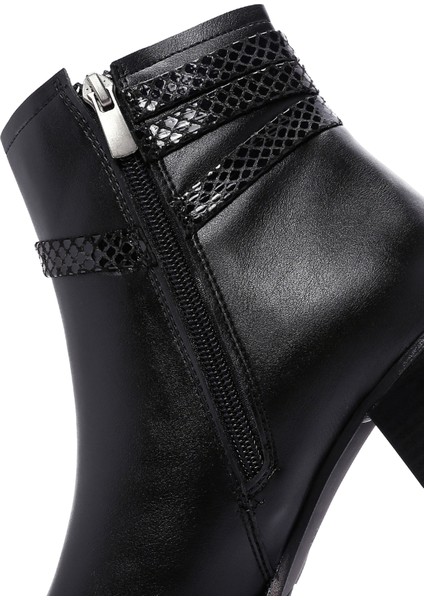 Kadın Siyah Fermuarlı Kalın Topuklu Bot 25WFE250418