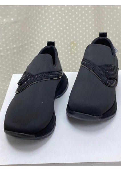 0000066 Siyah Renkli Krok Deri Lastikli Paraşüt Kumaş Yürüyüş Ayakkabısı fırsatları