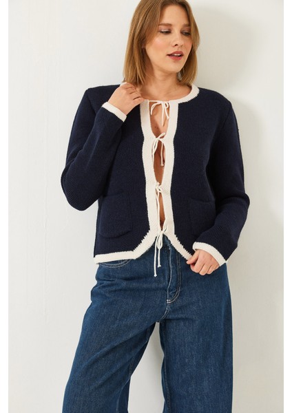 Kadın Önden Bağcıklı Hırka modelleri